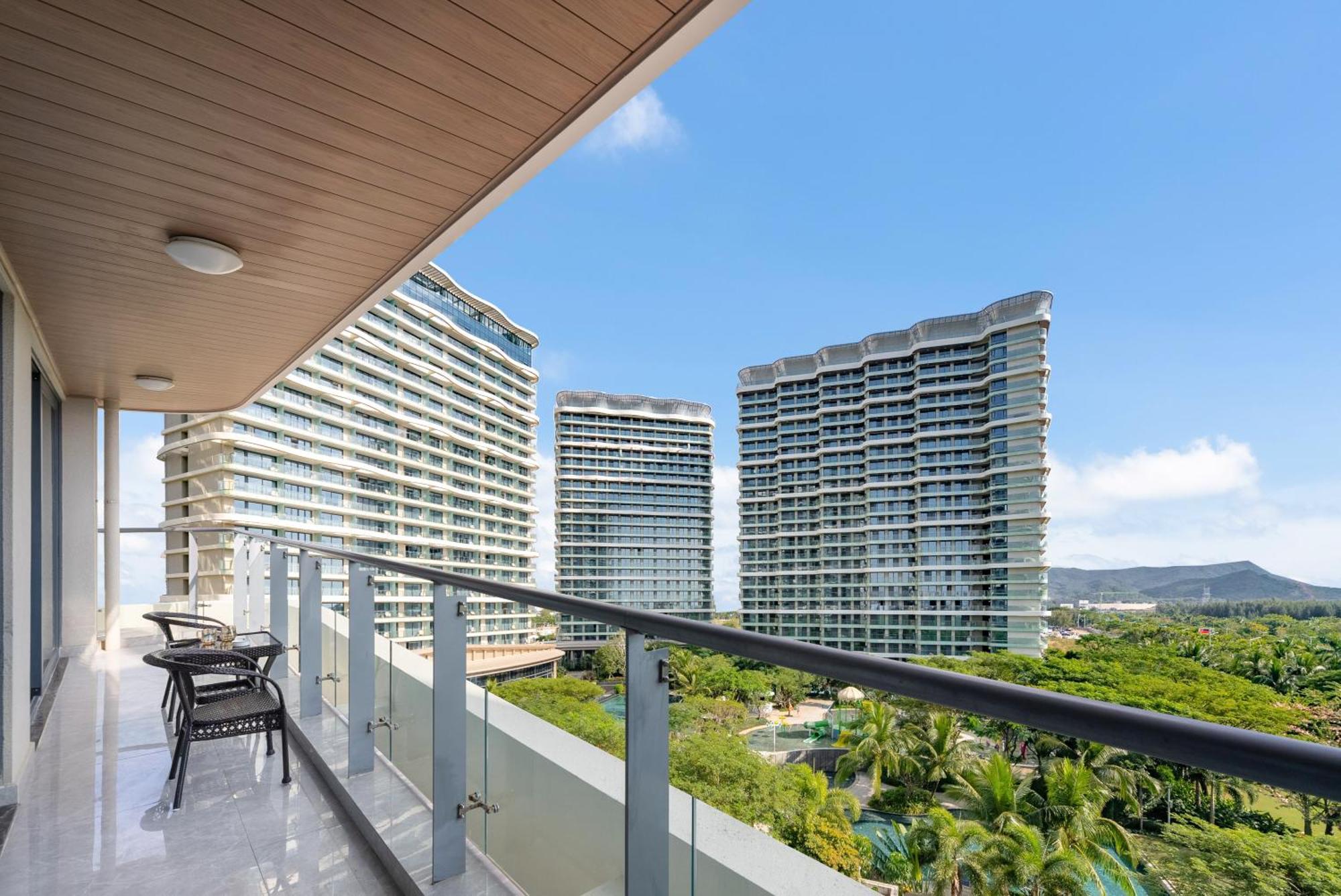 Puhai Sea View Apt By Hailan Tour At Sanya Yazhou Bay#Only 100 Meters To Beach And Sea Swimming Area エクステリア 写真