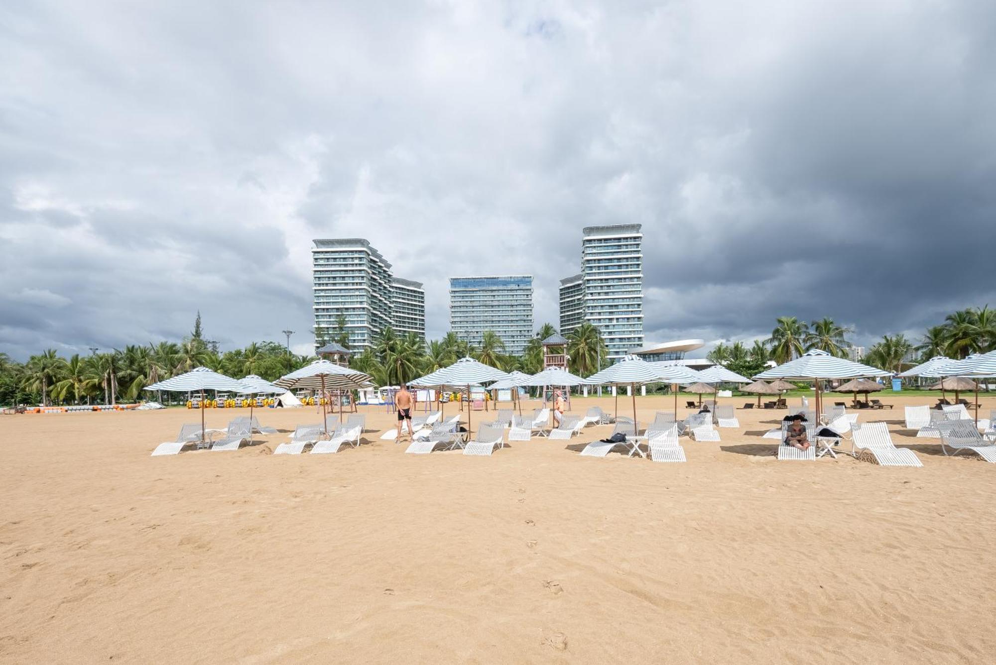 Puhai Sea View Apt By Hailan Tour At Sanya Yazhou Bay#Only 100 Meters To Beach And Sea Swimming Area エクステリア 写真