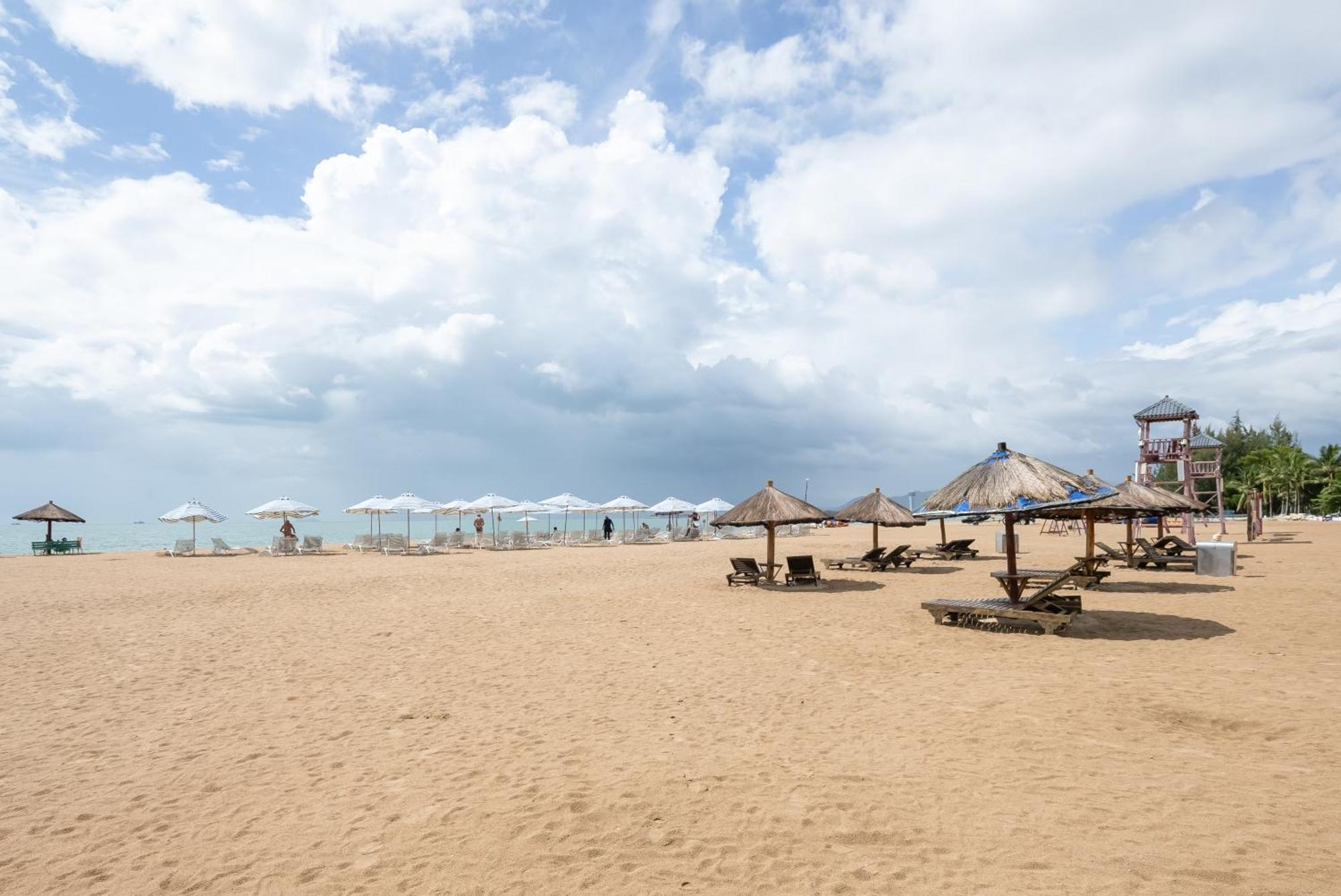 Puhai Sea View Apt By Hailan Tour At Sanya Yazhou Bay#Only 100 Meters To Beach And Sea Swimming Area エクステリア 写真